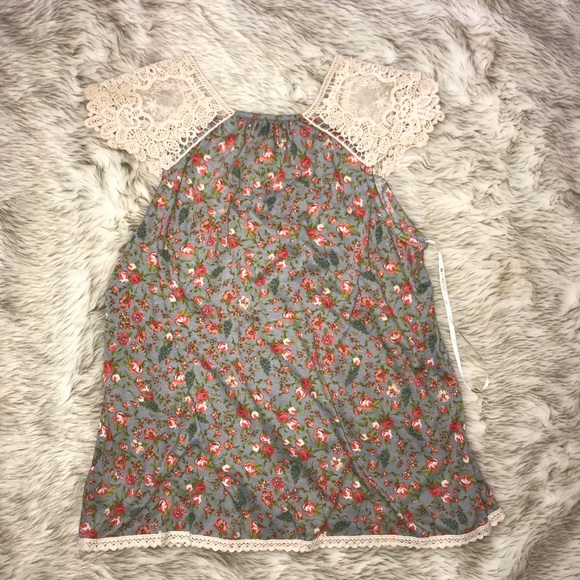 Forever 21 floral bib top - Picture 2 of 3
